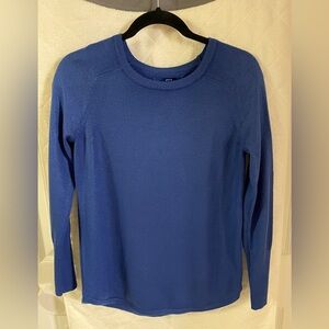 Blue sweater with metallic threads